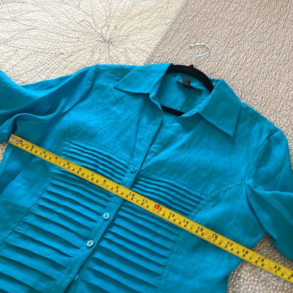 Blue Linen Button Up - Picture 6 of 7